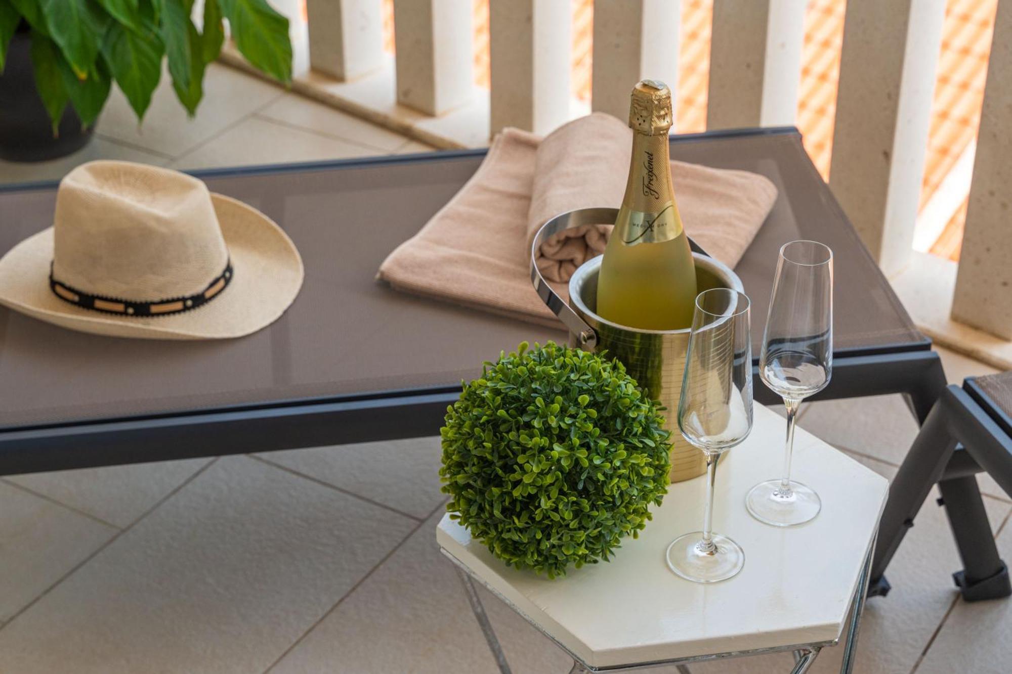 Apartment Apollo In Dubrovnik With Sea View Exterior photo
