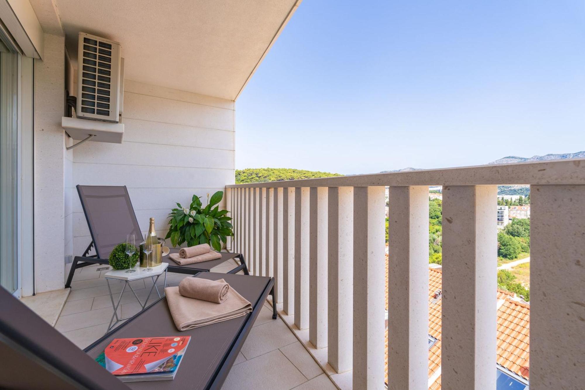 Apartment Apollo In Dubrovnik With Sea View Exterior photo