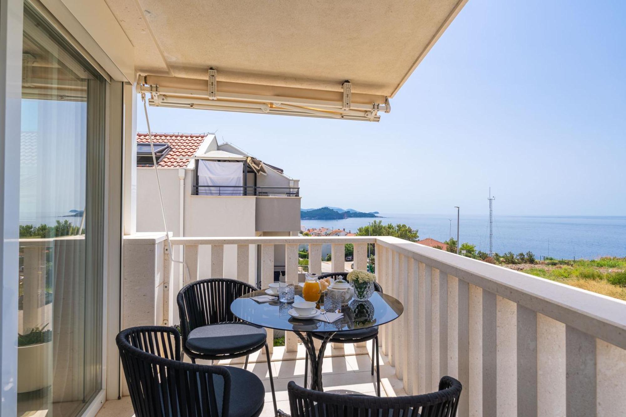 Apartment Apollo In Dubrovnik With Sea View Exterior photo