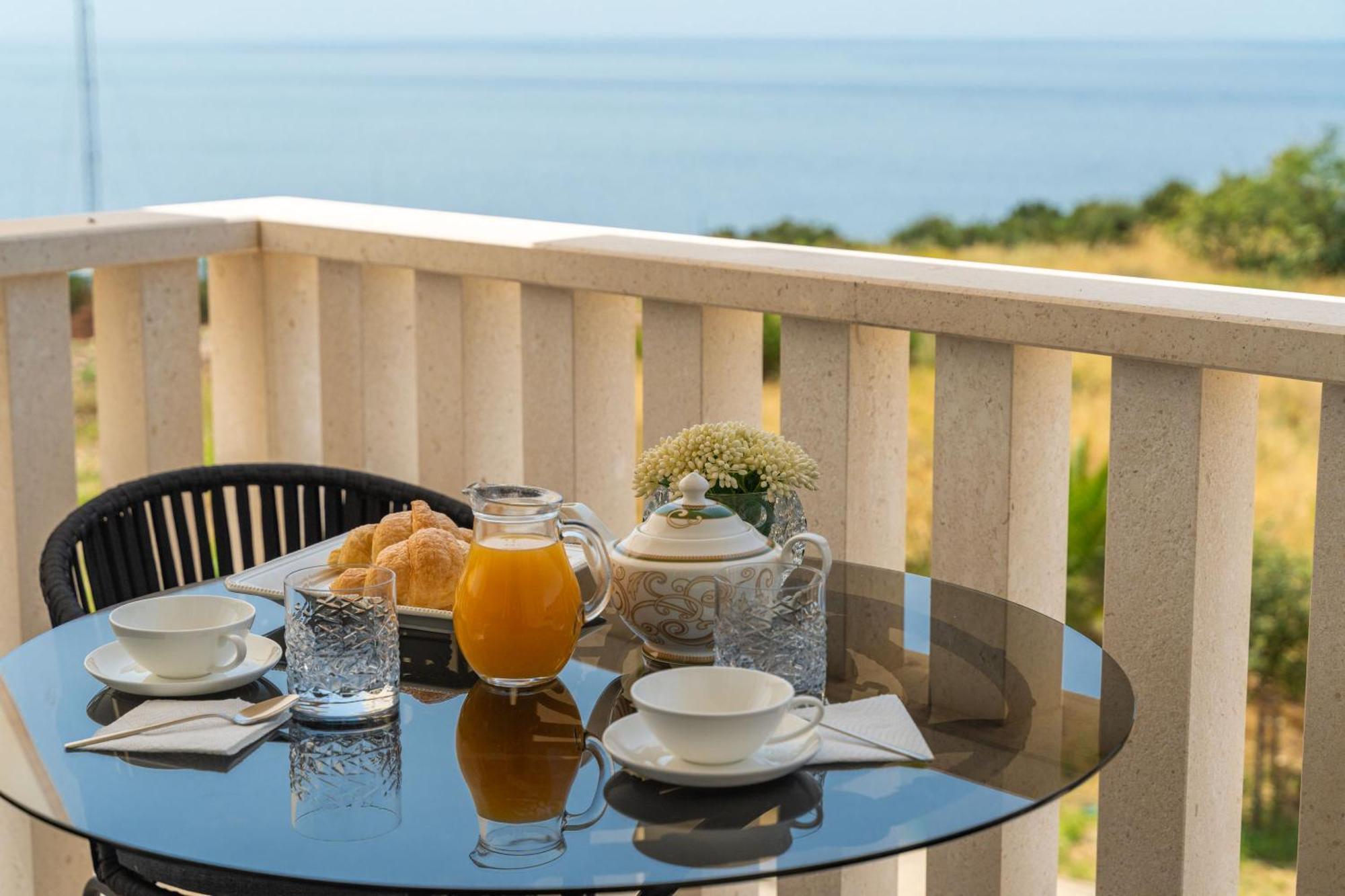 Apartment Apollo In Dubrovnik With Sea View Exterior photo